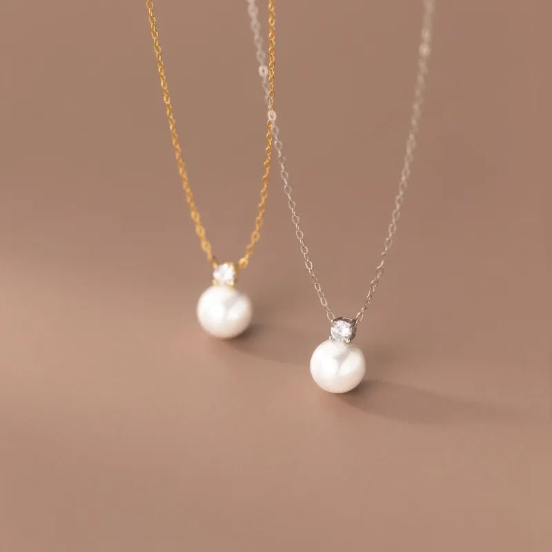 Lora Necklace